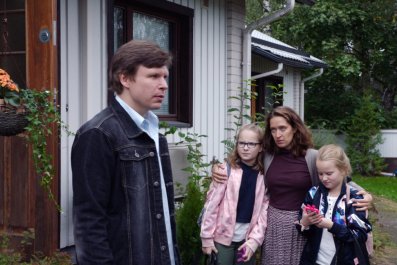 Happy Hour of the Wolf web 04.jpg